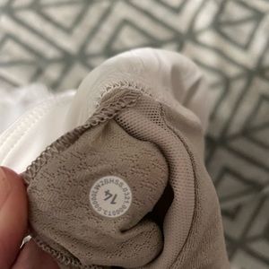 Lululemon free to be longline bra size 14